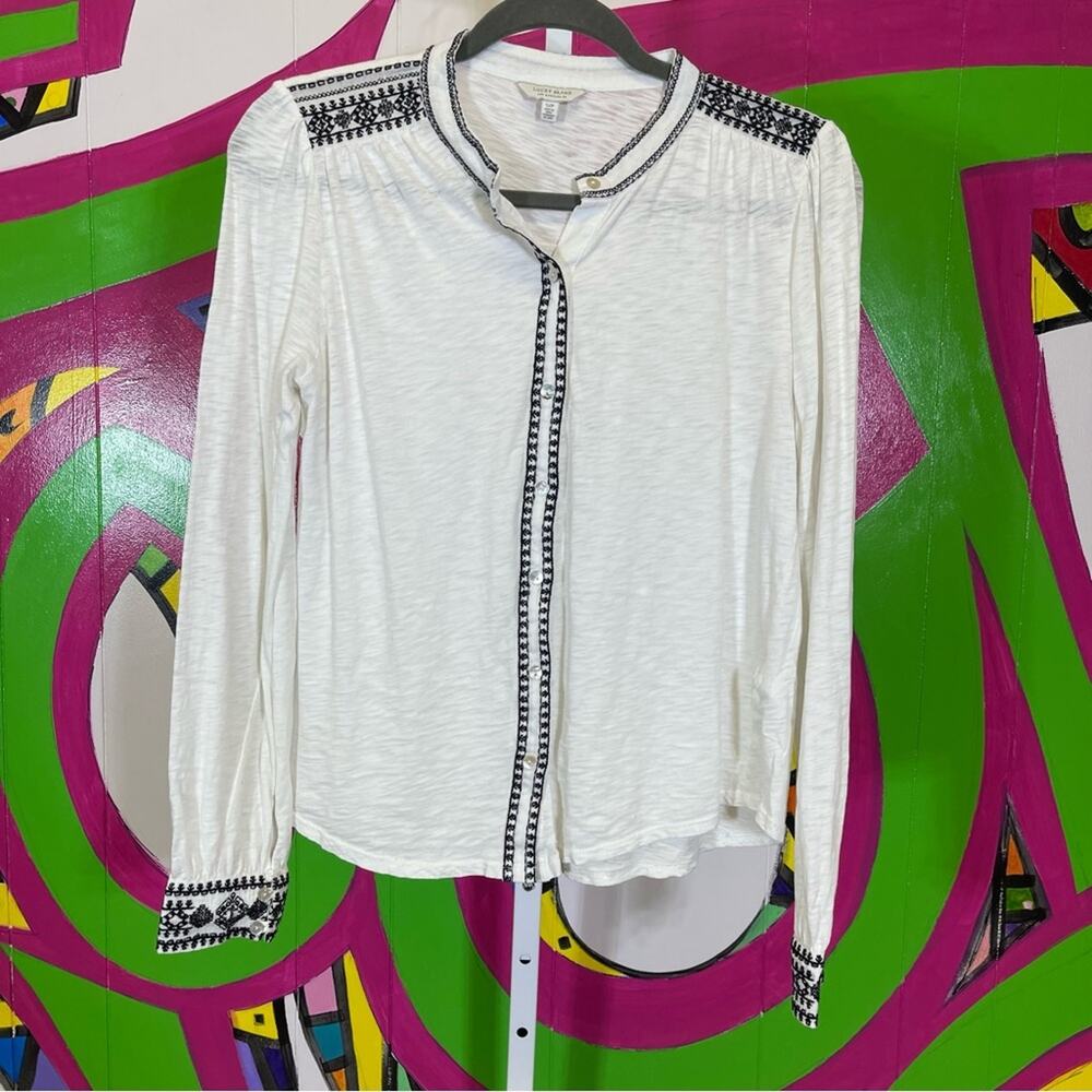 Lucky Brand, Bohemian White Embroidered Women's Top. Size Small. Excellent cond!